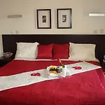 Hotel Sj 3*